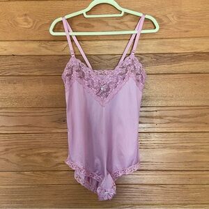 Montgomery Ward vintage 70s pink lace trim teddy